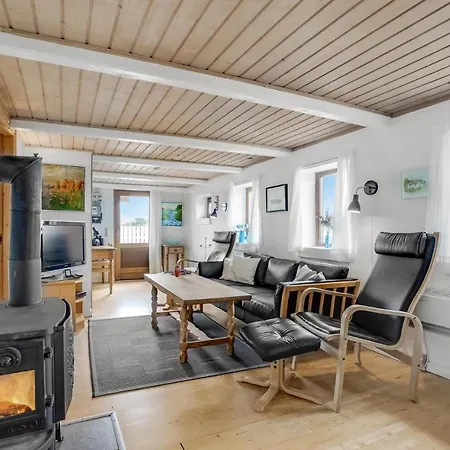 Gorgeous In With Kitchen