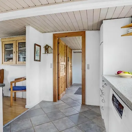 Gorgeous In With Kitchen 度假居